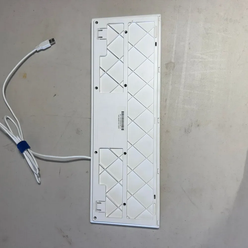 White Wired USB Keyboard with Numeric Keypad White wired keyboard is a full-size